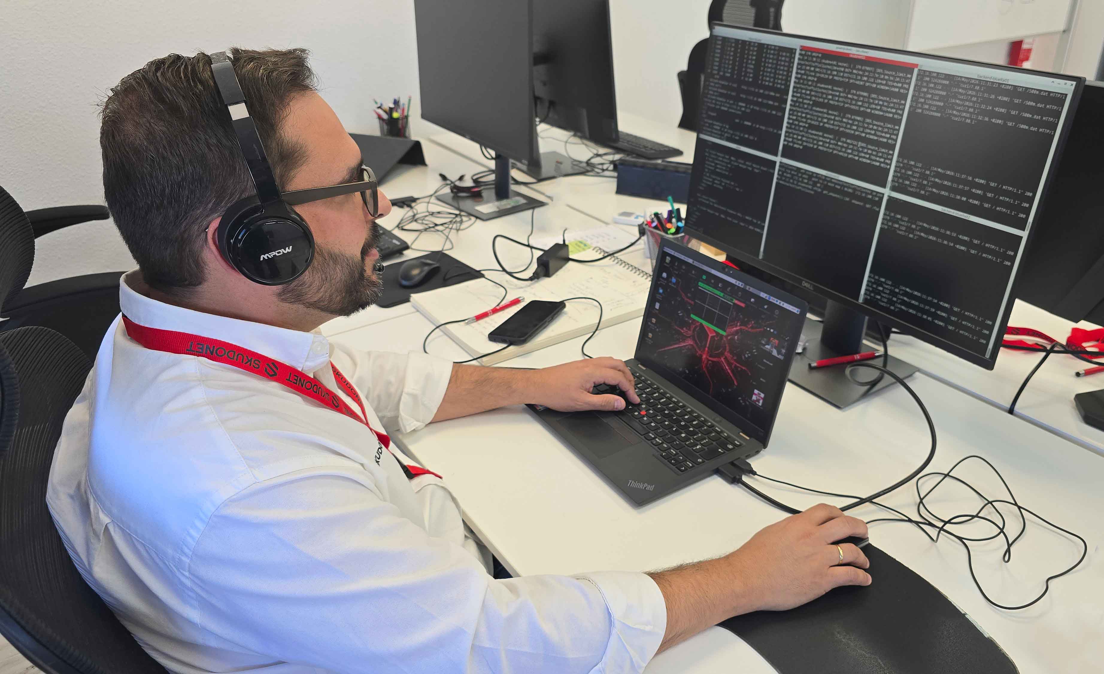Emilio Campos durante el Webinar